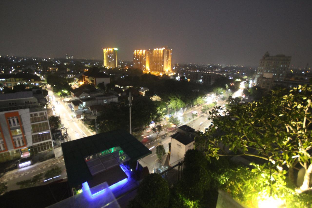 Harvia Suites Kebon Jeruk Джакарта Екстер'єр фото